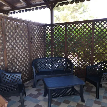 Xenia Garden 2 Avola