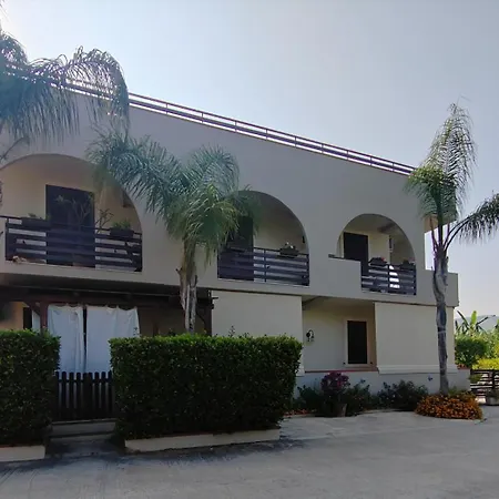 Daire Xenia Garden 2 *